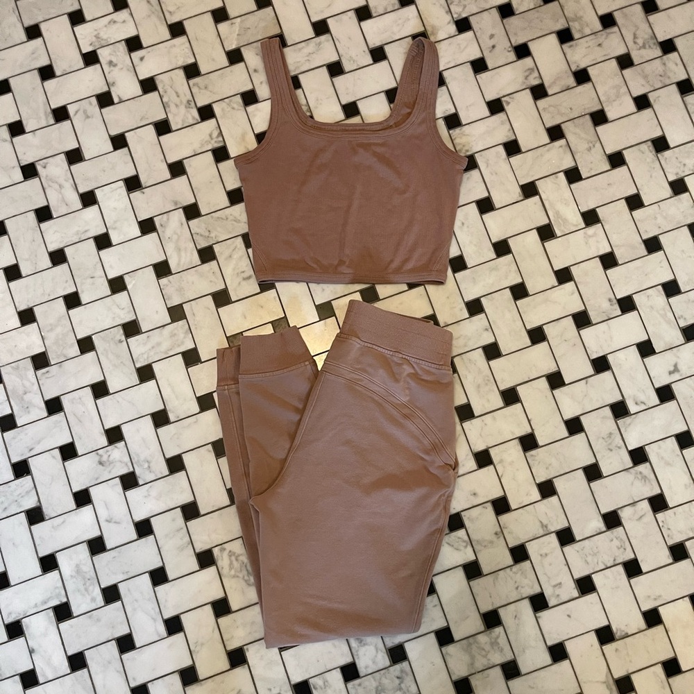 Lululemon 🍋 Held Tight Tank & Warm Down High-Rise Jogger Set - Soft Sand
